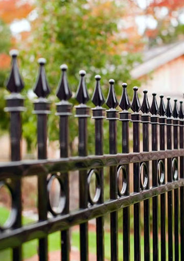 Pulvis Coated hastam Top Metal Steel Fence Panels For Residential Yard